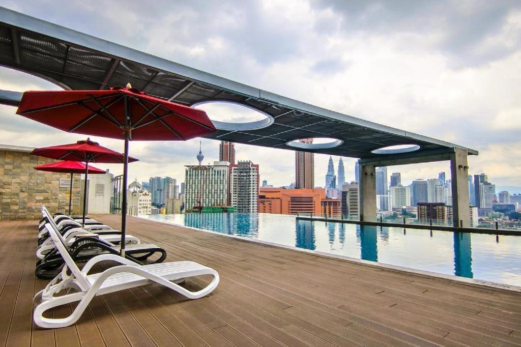 Premium Suites @ D'Majestic Place, Kl City Centre Куала-Лумпур Экстерьер фото